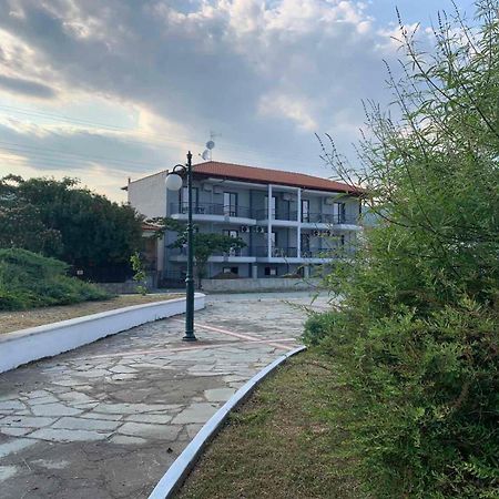Aparthotel Thea Comfy Living Vrasná Exterior foto